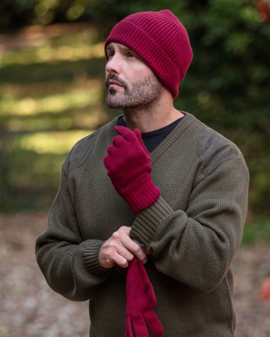 Cashmere Ribbed Beanie ~ Burgundy
