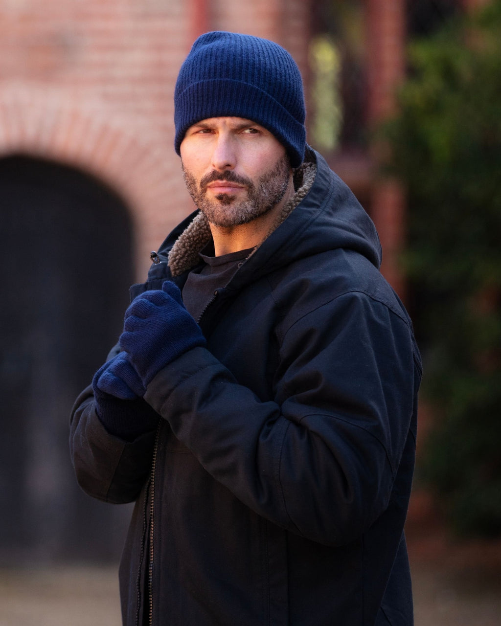 Cashmere Ribbed Beanie ~ Navy