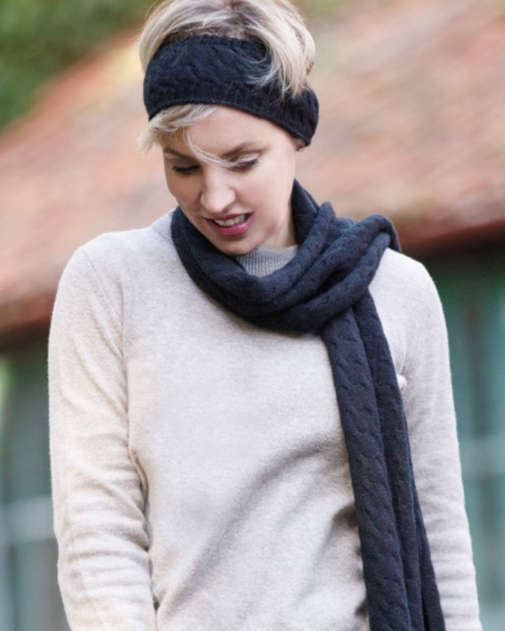 Ladies Cashmere Cable Headband ~ Black