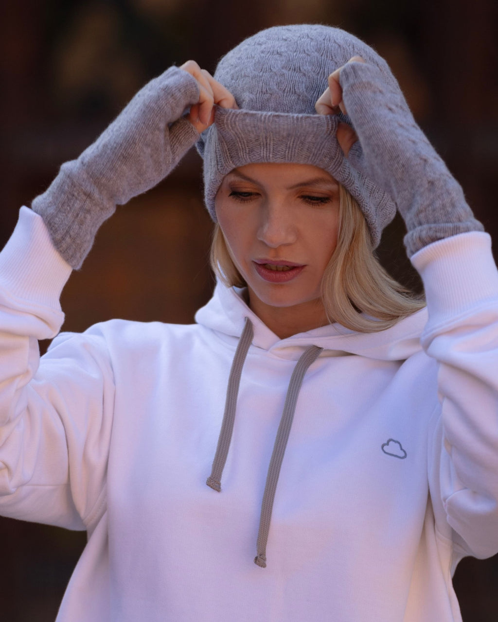 Ladies Cashmere Cable Beanie ~ Fog